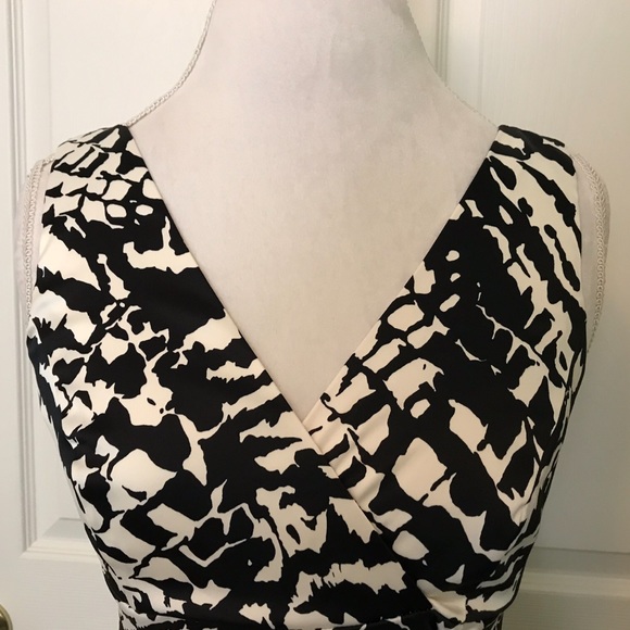 😍Beautiful Donna Ricco Black/Ivory Dress - Picture 2 of 6
